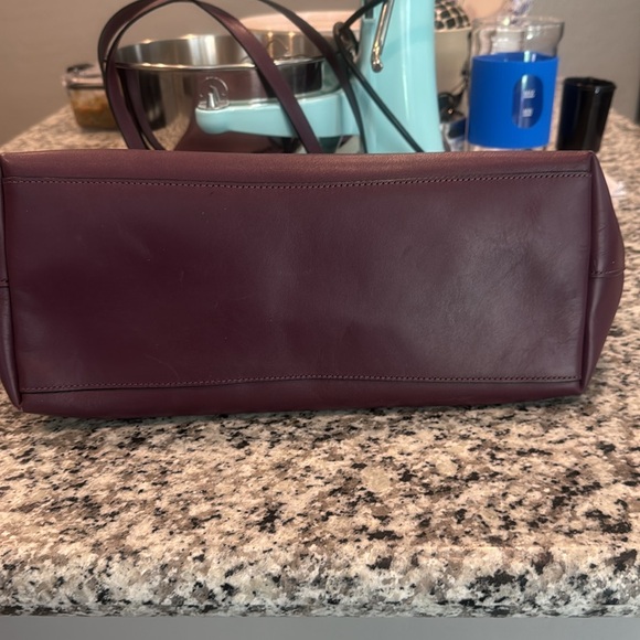 Coach 78218 Signature Chain Central Tote - Picture 9 of 9